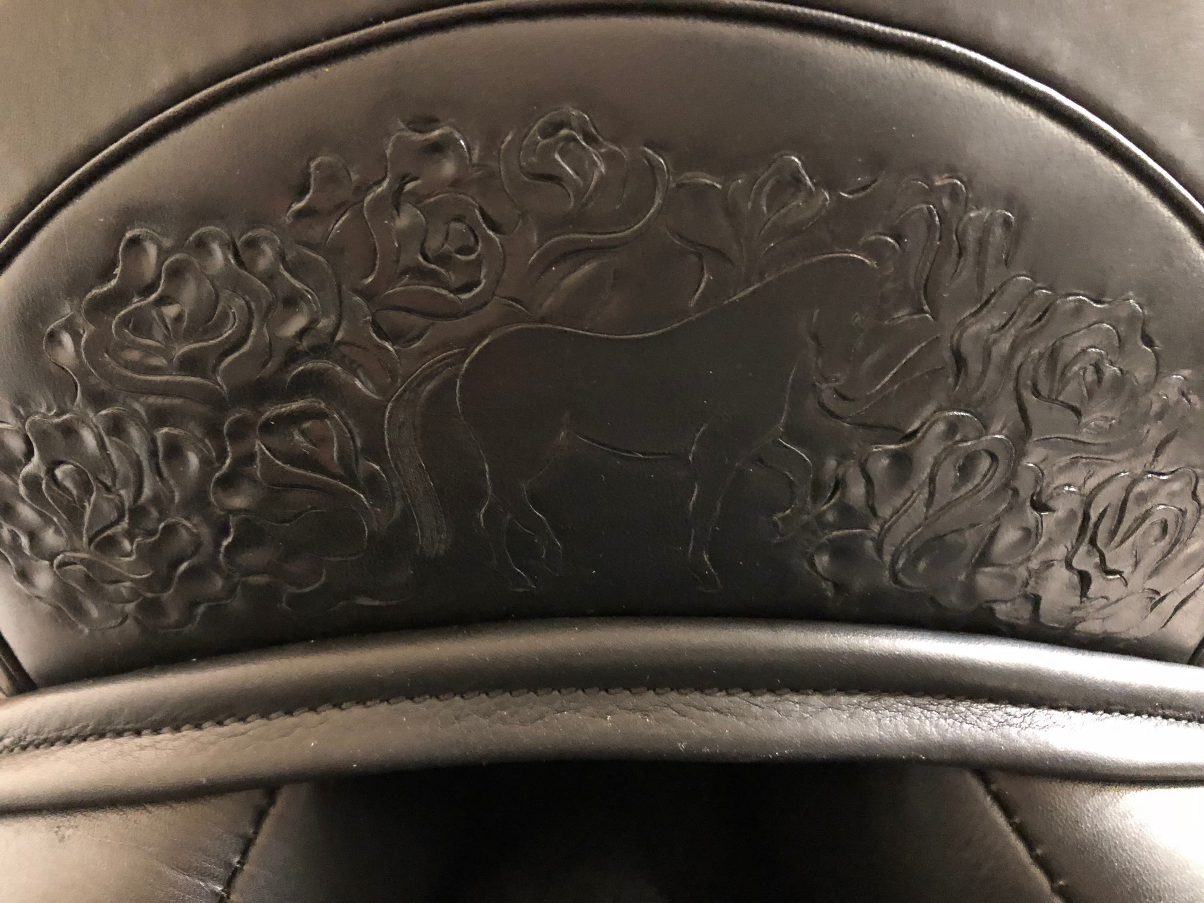 Bond Dressage Saddle