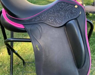 English Saddle with detailing