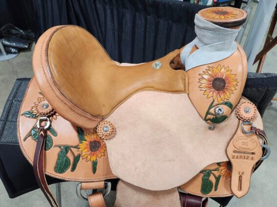 Saddle detailing