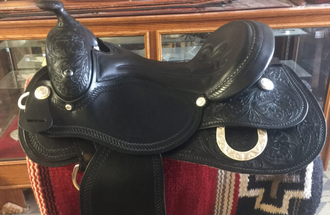 Reining saddle 001 cropped